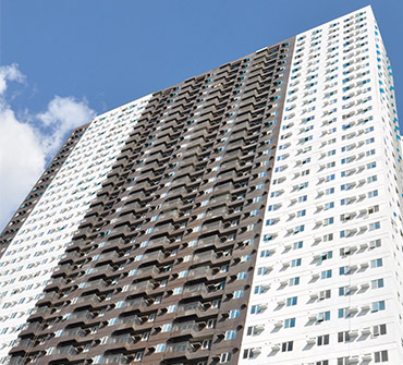 Resize-Amaia-SkiesShawNorth1